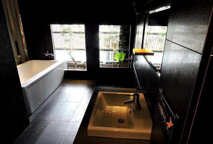 Roppongi Motel - Dalian Pingtung ภายนอก รูปภาพ